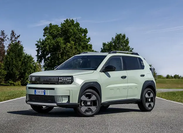 Vue trois quart spacieuse Fiat Grande panda